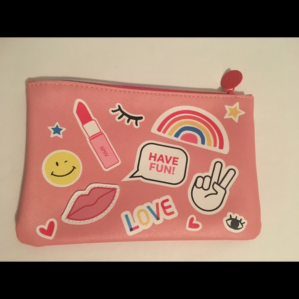 Ipsy June 2021 Glam Bag make-up zipper bag